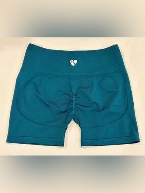 Women’s Best Seamless Scrunch Teal Active Shorts